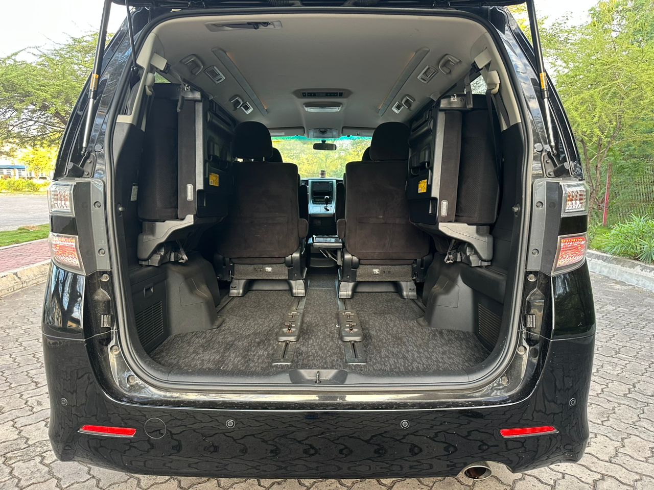 VELLFIRE thumbnail 9